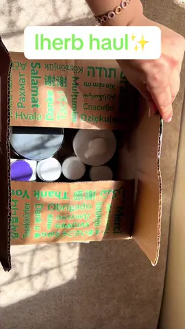 لي بغا يسولني على أي منتج مرحبا☺️💙 . . . #haul #iherb #beauty #review #supplements      