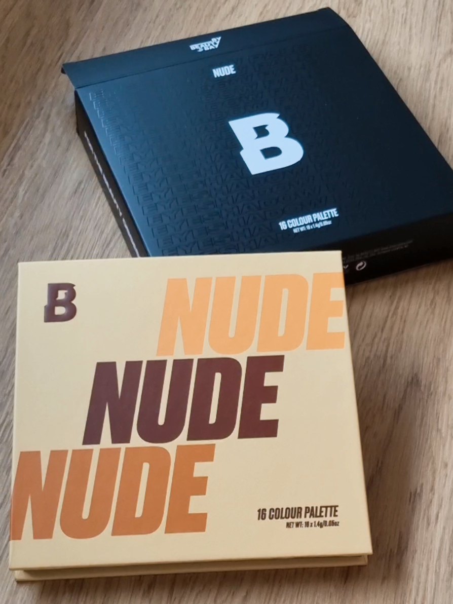 Nude 16 colour eyeshadow palette from @BEAUTY BAY  #fyp #ForYou #Beauty #MakeUp #TikTokShop 