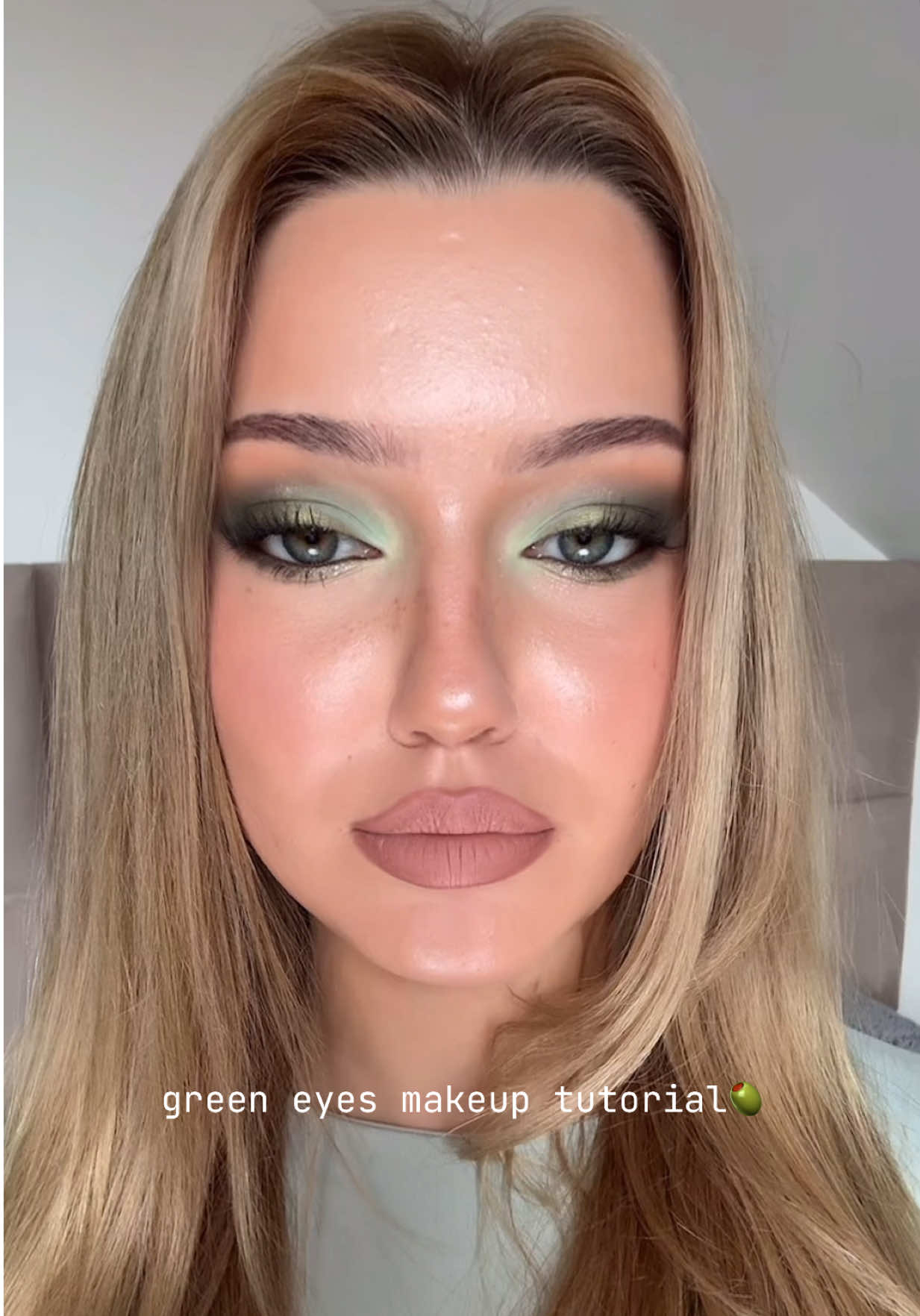 matching my makeup to my eye color🫒🍸  products used: @Maybelline NY super lock eyebrow gel & pencil “dark brown” @loréal paris usa tinted spf @Haus Labs by Lady Gaga concealer @Fenty Beauty contour stick “mocha” @rhode skin pocket blush “tan line” @Huda Beauty easy bale powder “peach pie” @Milani Cosmetics powdee blush @Anastasia Beverly Hills brow pen for freckles “taupe” @ColourPop Cosmetics “naruto” & “just my luck” eyeshadow palettes, creme gel pencil for eyeliner @cliocosmetics_global lip liner @GIRLCULT Cosmetics matte lipstick #greenmakeup #makeuptutorial #colorfulmakeup #makeuptrend #greeneyes 