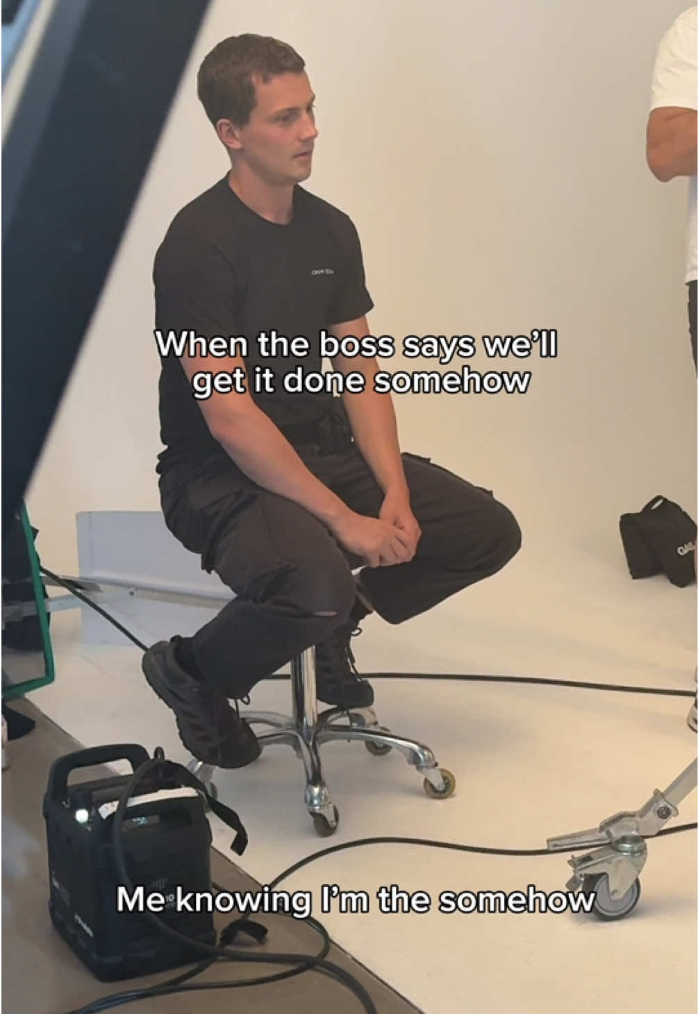 Boss: ‘You’ll handle it, right?’ Jed: Handled it 💪🎬 #glossemlondon #creativeproduction #production #photoshoot #behindthescenes