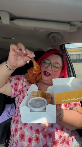 After chasing deadlines and chasing the shade from this Texas heat, all I wanted to do was chase the flavor of @Church's Chicken Smokehouse Chicken. 👀🔥#ChurchsPartner It’s back for a limited time — in Original and Spicy. For some reason I was feeling bold, so I went with Spicy… and let me tell you, it was definitely spicy 🌶️ but soooo good I couldn’t stop eating it. It even came with a jalapeño, but with this spice, I honestly didn’t even need it. Of course, I had to grab my favorites on the side — those honey-butter biscuits (forever the best), plus mashed potatoes and mac & cheese. Everything was just scrumptious. 😋 If you haven’t tried the new Smokehouse Chicken yet, go give it a try and let me know what you think. #ChaseTheFlavor #SmokehouseChicken 