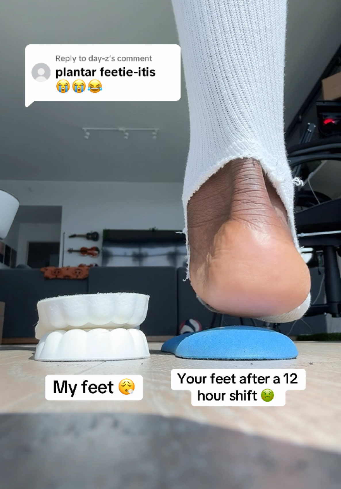 Replying to @day-z Cloud insoles make my job so much easier on my feet 😮‍💨  They're so cheap and free shipping ✨‼️ #shoeinsoles #shoehack #cloudinsoles#feetcare #freeshipping 