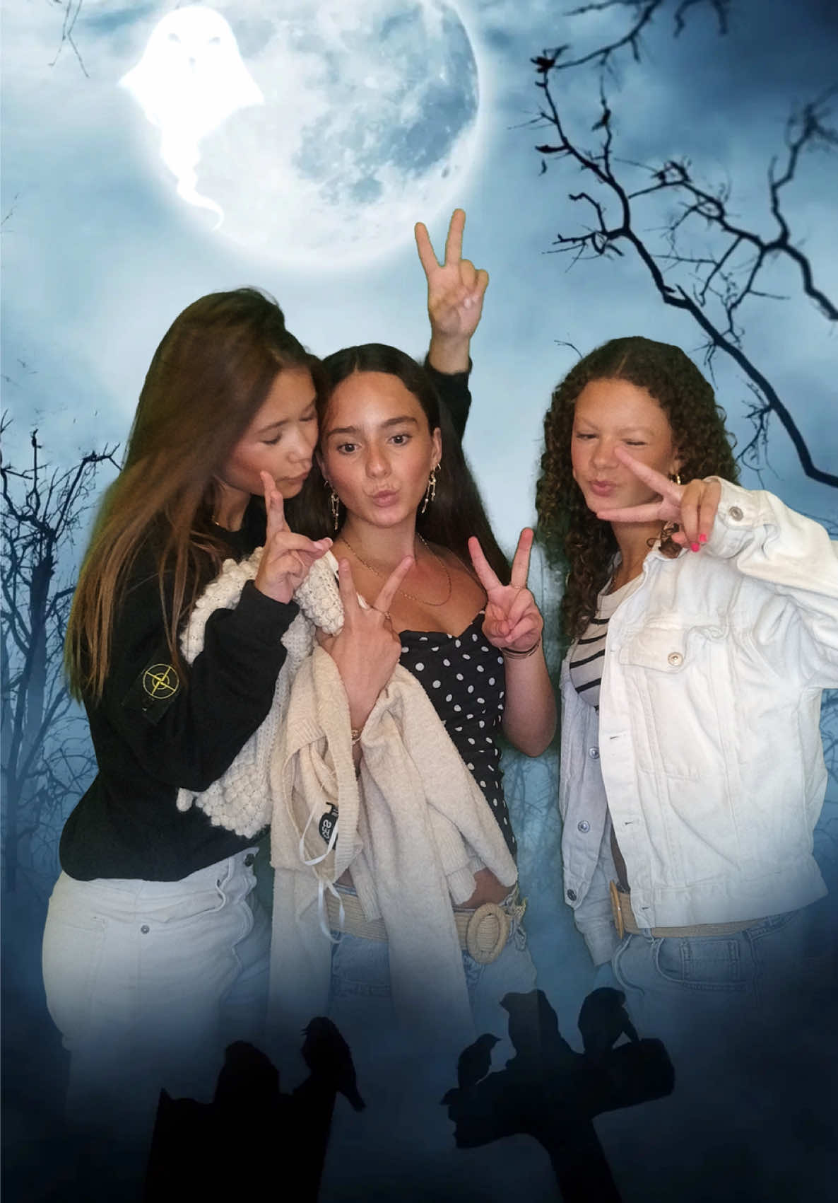 Mine to ynglings! @rosa.blerta.and.carla 