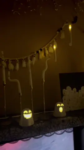 👻✨ DIY Ghost Garland ✨👻 All it took was yarn, scissors, some mini Halloween pom poms, and an old bat garland I upcycled 🦇➡️👻 What do you think of the spooky outcome? 🎃 #DIYGhosts #HalloweenDIY #SpookySeason #CraftTok #UpcycledDecor