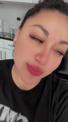 El tiempo es el mejor aliado la gente mala se destrulle sola 😬🥱