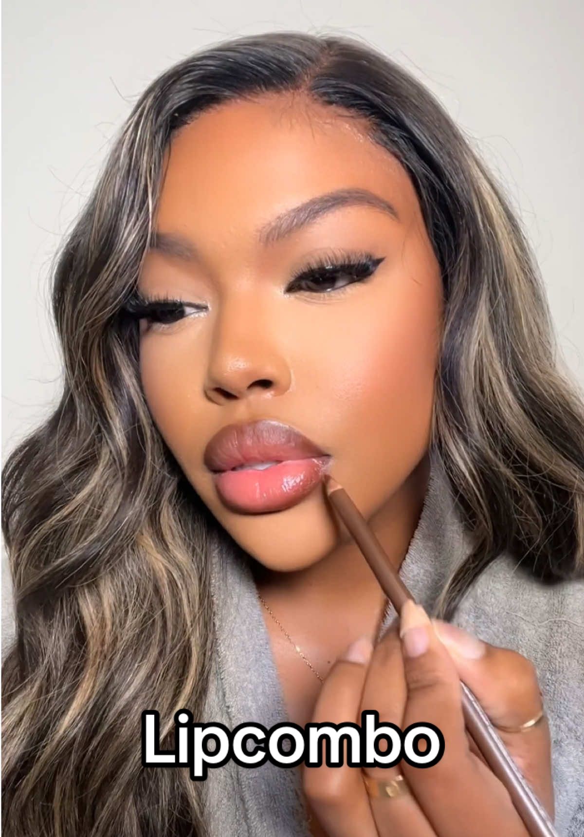 @Morphe Cosmetics thank you for another perfect lip combo 😍 -  Liner - Trendsetter Lipstick - Teddy  @Fenty Beauty - gloss bomb champ stamp fantasy 