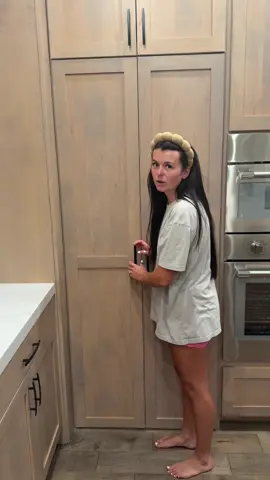 Last nights bedtime routine 🏠🛌🚪did anyone watch that documentary?🤯#nighttimeroutine #MomsofTikTok #momcontent #momlife #momcreator 