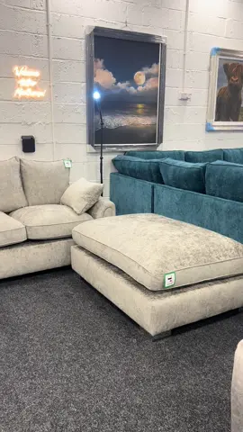 Gorgeous Chiswick Corner Sofa & Large Stool 📍75 Barrie Road G52-4PX #sofa #furniture #glasgowtiktok #fyp #livingroom 