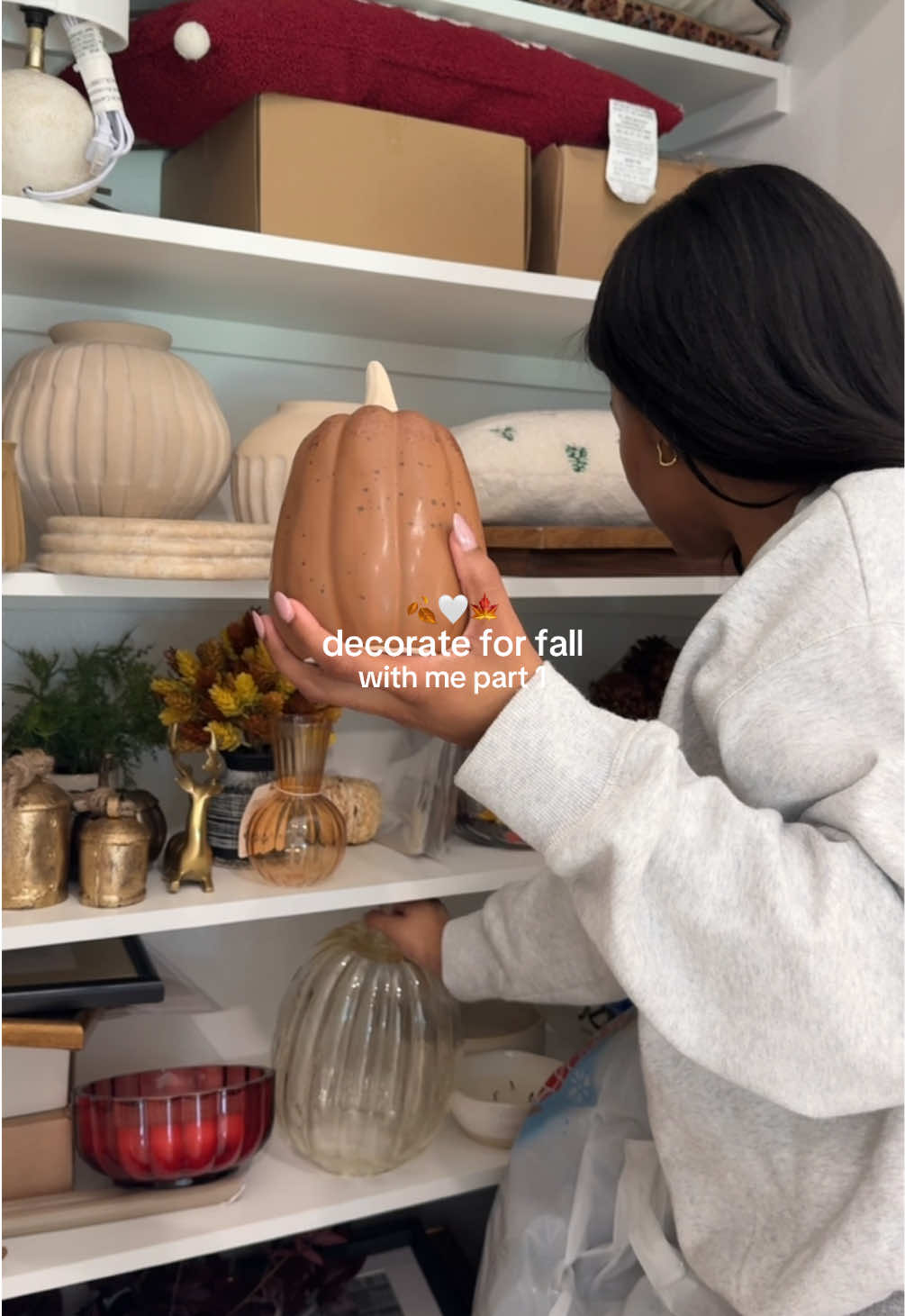 Decorate for fall with me pt.1🏡🍂 #falldecor #falldecorating #falldecorideas #fallhomedecor #decoratewithme 