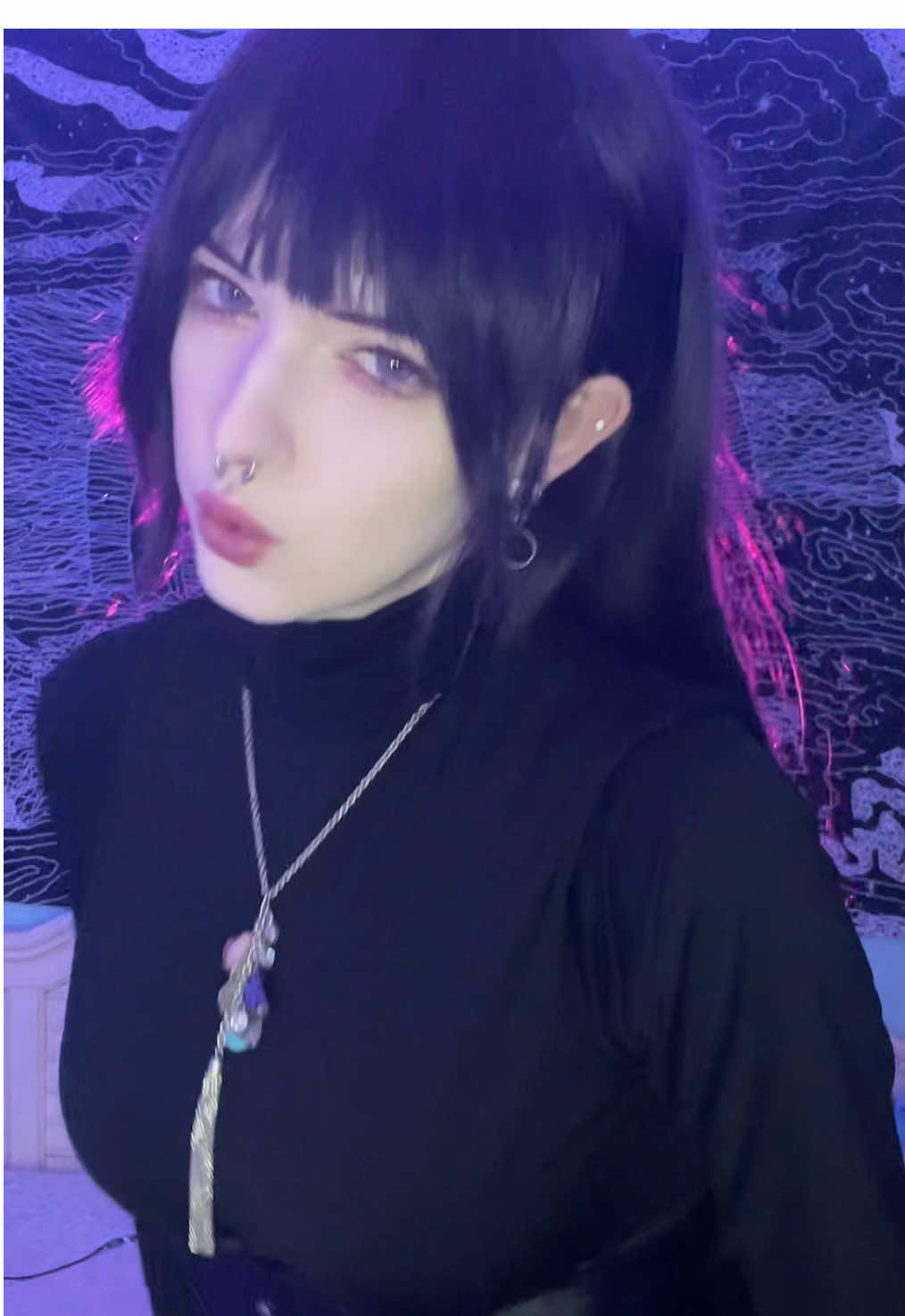 actually gritting my teeth trying not to pull on ghoulishly banner bc i have to save for mizu5 ena5 and tamagotchi 🫩🫩🫩 #mafuyuasahina #mafuyuasahinacosplay #pjskcosplay #pjsk #niigo 