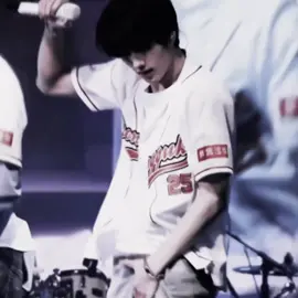 he’s such a hottie OFMJSGSKSH for @미영 😳 #vrt6e #jisung #nctdream #fyp #nctdreamedit 