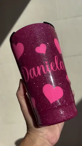 Copo térmico de 473 ml personalizado, encomendas na rede vizinha! #resina #artesanato #copopersonalizado #personalizados #copostanley 