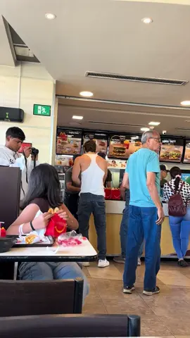 Cajita feliz anabólica 🔱 #gymmotivation #gymrat #reactionboy #mcdonaldshacks #aura 