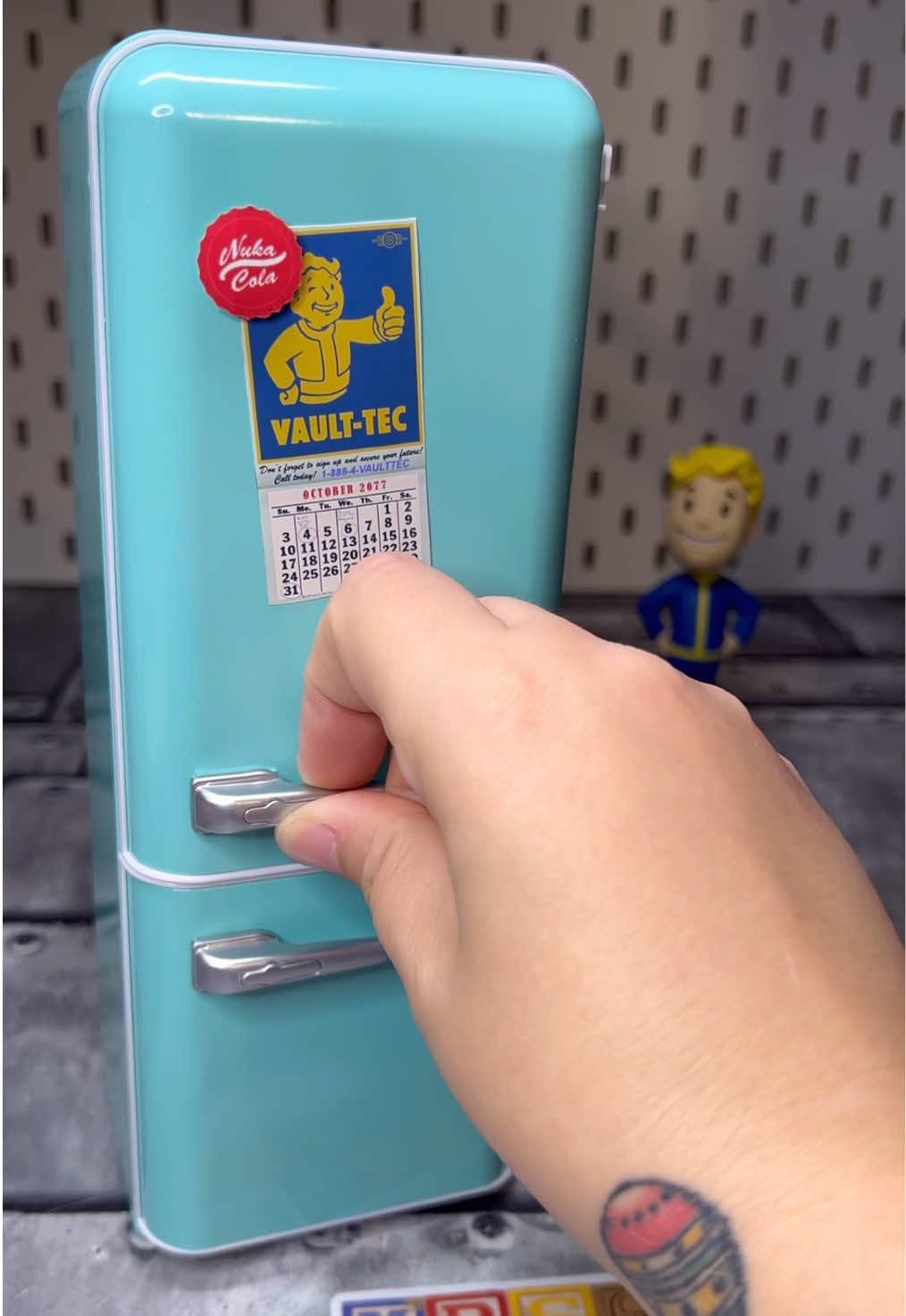 Filling a Miniature Fridge with Fallout Foods #crafting #Fallout #MrsFallout #fallouttok 