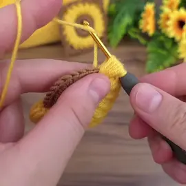 Wow!!! It's very sweet crochet sunflower motif making. Let's learn it step by step together.  #crochet  #knitting #Fyp #Foryou #knit 