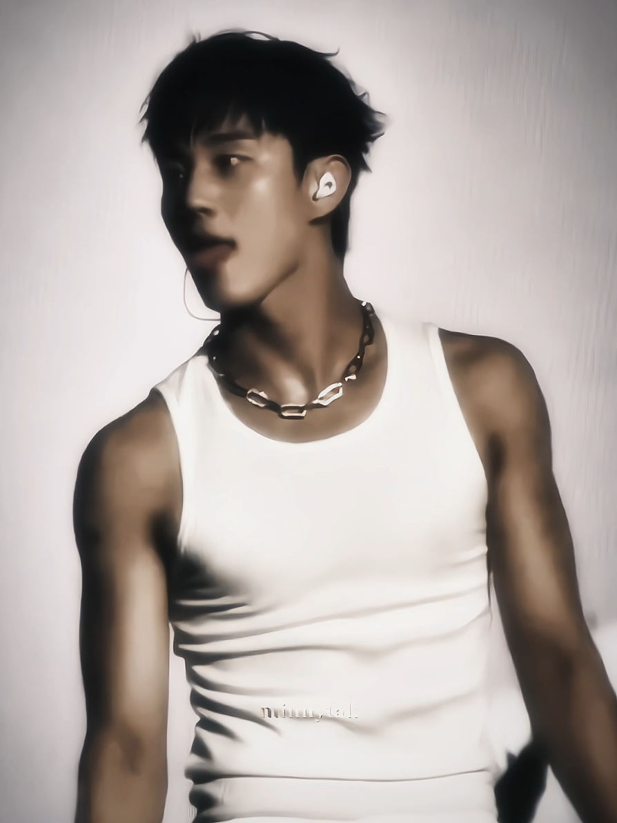 he gets wilder at every stop and i go more insane #intak #p1harmony #kpopfyp 