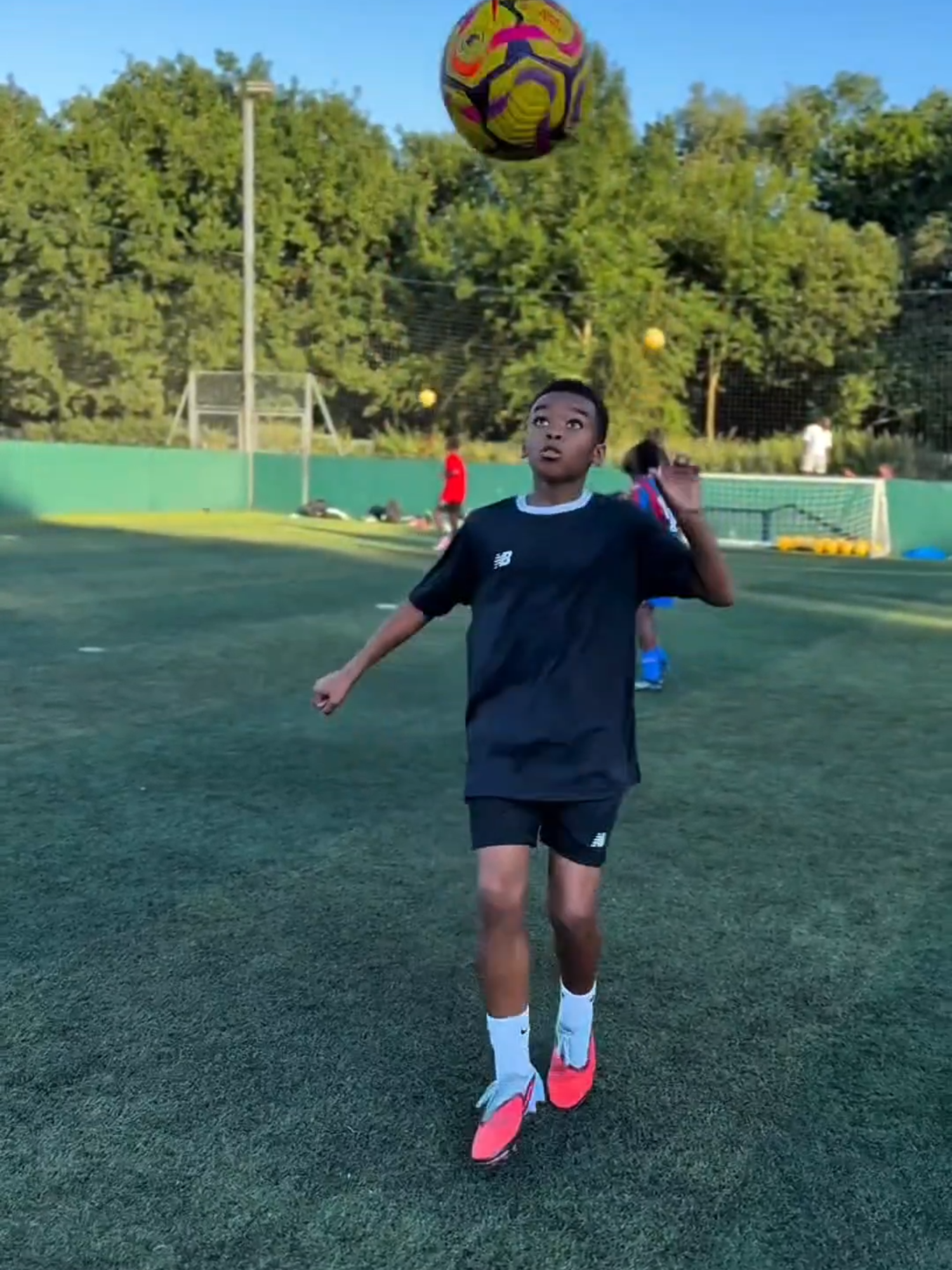 ⚽ ¿Eres entrenador de fútbol formativo o estás dando tus primeros pasos en la dirección de niños y jóvenes? 🏆 Este curso está diseñado para ti. 🚀 Ya seas principiante o con experiencia, aquí tendrás las herramientas más efectivas para formar jugadores desde los 4 hasta los 21 años de edad. 👉 Además, obtendrás acceso a: 🔹 El paquete de ejercicios del método Coerver, reconocido mundialmente por potenciar la técnica individual. 🔹 El paquete infantil, con dinámicas adaptadas para que los más pequeños aprendan divirtiéndose desde los 4 años. No pierdas la oportunidad de transformar tu manera de entrenar y marcar la diferencia en el desarrollo de tus jugadores. 🔥 Da el siguiente paso y únete hoy mismo 👉 [Ve al link en mi perfil] #FútbolParaJuveniles #FútbolBase #FútbolDeFormación #DesarrolloDeJugadores #FútbolJuvenil #pedroterneusdt