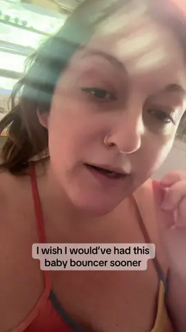 I wish I would have had this baby bouncer from day 1. Don’t wait- get yours now. #babybouncer #babybouncers #babybounce #musthavebabyproducts #musthavebabyitems 