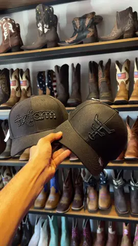 Bonés Texas Farm 🤠 Enviamos para todo o Brasil 🇧🇷  Nos chame no WhatsApp para podermos te atender melhor: (62)98187-3397 📲 #texasfarm #lojacountrynotiktok #lojacountry #fy #fyp 