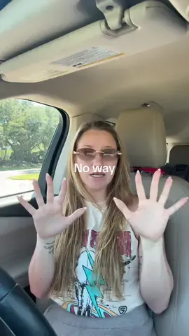 We ball!!! #storytime #motherhood 