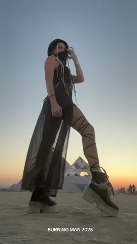 Burning man , you were the most unique experience of my life!! Not for the weak lemme tell you #burningman 