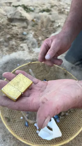 #TreasureHunter #MetalDetecting #BeachTreasure #FoundTreasure #TreasureHunt  