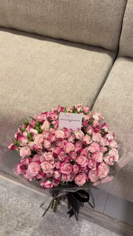 مابيرضيني الحب العادي 🥹♥️ #ورد #هدايا_حب 