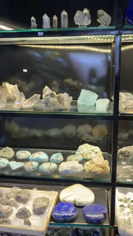 Nature’s Beauty – Oceanic Blue Aquamarine 💎 #aquamarine #aqua #minerals #mineralswithsafi #crystals 