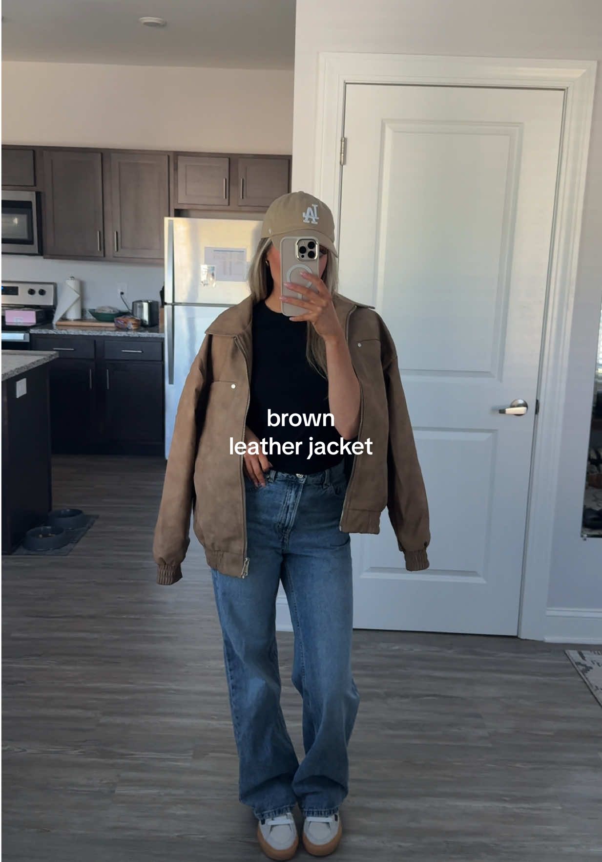 #leatherjacket #leathercoatoutfit #fallfashion #oversizedjacket #falldealsforyou 