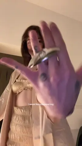 That‘s why they call me the lord of the rings ig…#ring #lotr #raye 