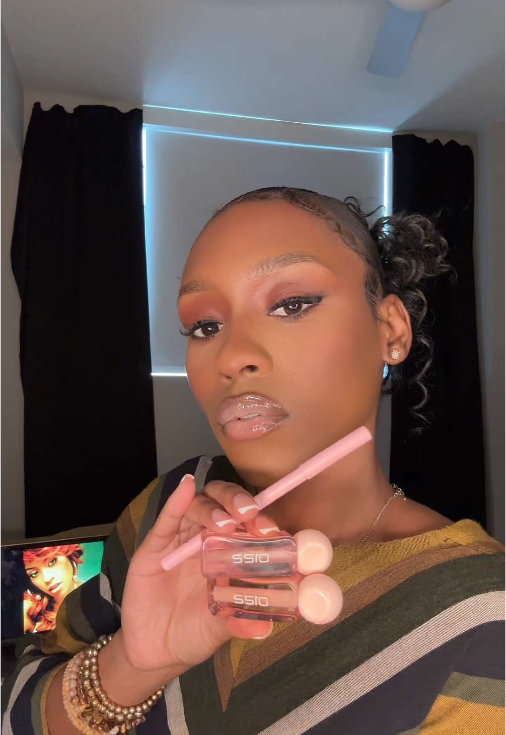 lip combo 💋💄✨ lip definer “what’s tea” glosses “crystal” / “beige”  #lipcombos #lipglosses #lippies #lippieoftheday #lipcombooftheday #LanguageLearning #LIVEIncentiveProgram #LIVEStory #PaidPartnership 