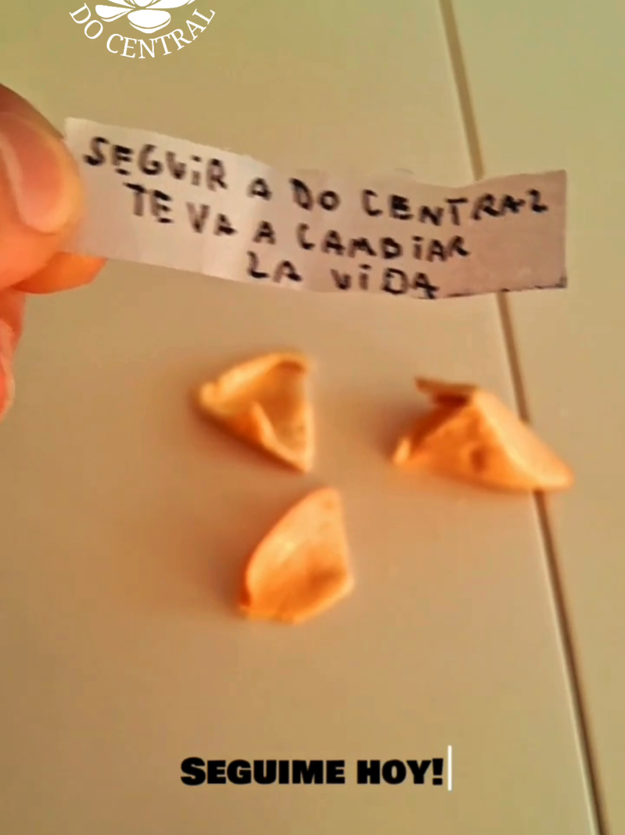🎸 ¿Te gusta el rock nacional? Entonces estás en el lugar correcto. 🔥 Este es solo el comienzo… lo que se viene te va a cambiar la vida. 👉 Seguime ahora mismo y sé parte de esta comunidad que vibra con cada acorde. Porque el rock nacional no se escucha, se vive  🔥 Activá las notificaciones y quedate cerca. 🖤 Disponible en Spotify 📲 Seguime para no perderte lo que se viene  Tiktok: do.central Youtube: Docentral.oficial . . . . . . . #RockArgentino #PopArgentino #BandaEmergente #MusicaArgentina #NuevaMusica #BandaIndie #BandaNueva #EscucháEsto #MusicosArgentinos #RockNacional #GeneracionZ #MusicaJoven  #DesdeElCuarto #RockDeBarrio #NuevaGeneración #RockPop #LetraQueLlega #CancionesConAlma #SonamosDistinto #SonidoOriginal #LetraPropia #palermo #kifbar  #docentral 