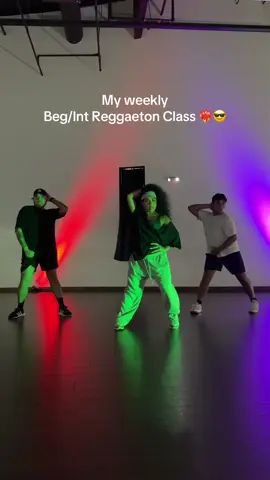 Dancing to Bad Bunny is always a vibe 😎❤️‍🔥 #reggaetonclass #reggaetonchoreo #dance #badbunny #beginnerhiphop