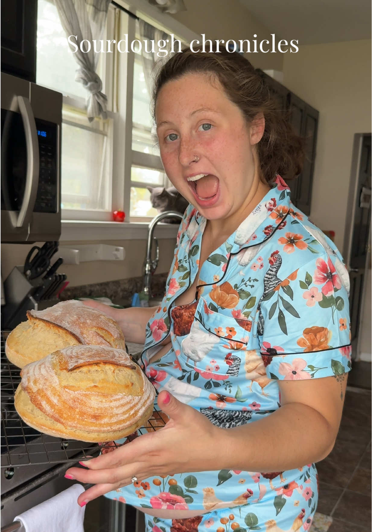 Feeling like I can do anything now that I bake bread 😇 #realisticmomlife #pregnant #sourdough #pregnanttiktok #motherhood 