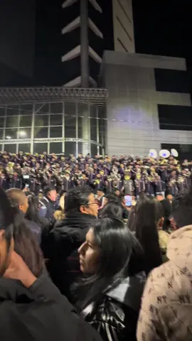 Los Potosinos somos otro nivel ni el frío nos hace correr 🤗 la mejor banda de mi Villa imperial 🥰 para mi ! #chutillos2025 #potosi_bolivia🇧🇴 #losmaspendekspotosi #chutillospotosí🇧🇴 