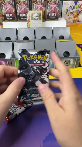 Pack battles sometimes be like that. 😬 #pokemon 