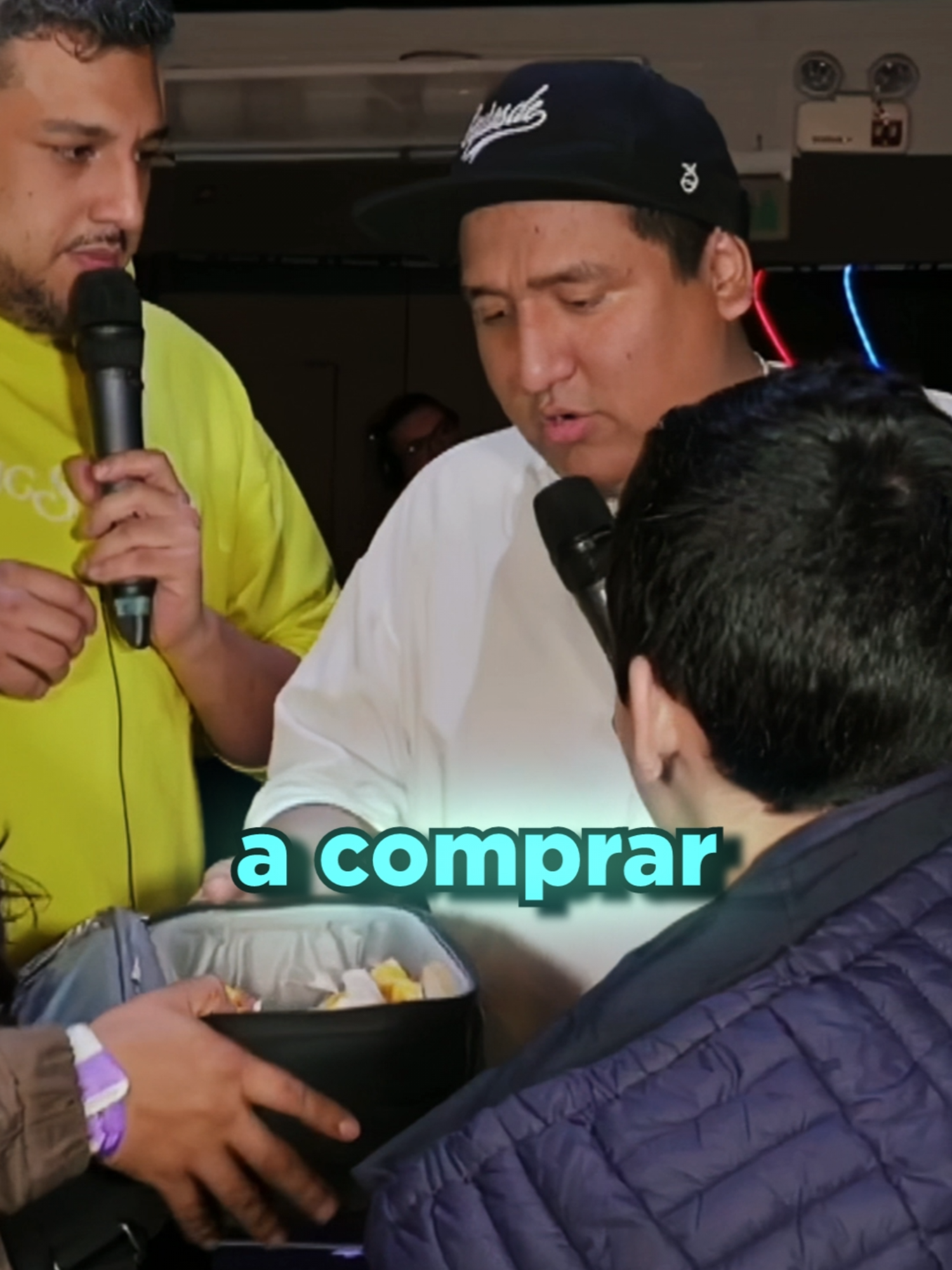 Joven con displasia vende chocotejas por una laptop #hablandohuevadas #humor