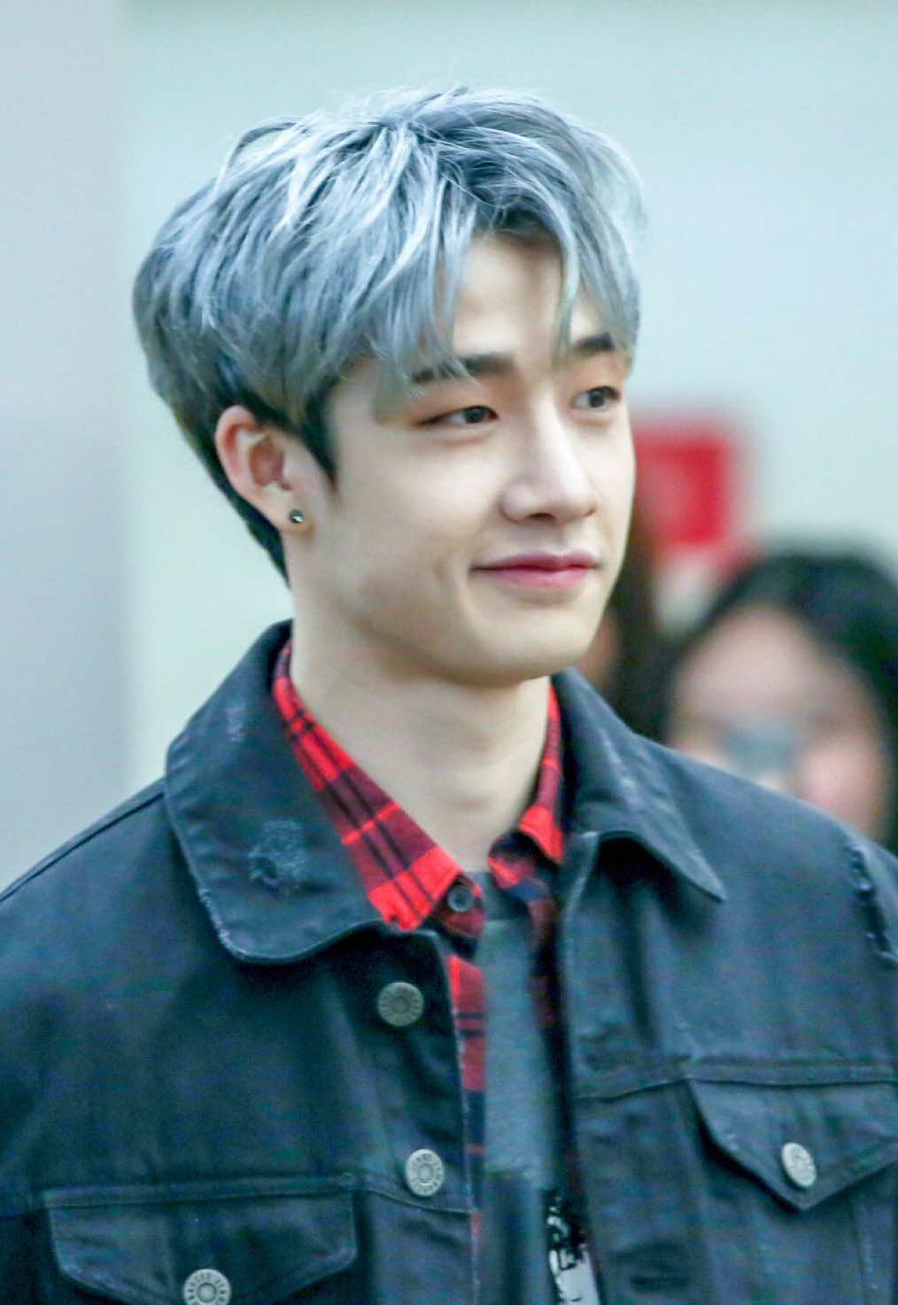 the silver hair will ALWAYS be iconic  - @Stray Kids #bangchan #straykids #skz #skzstay #fyp 