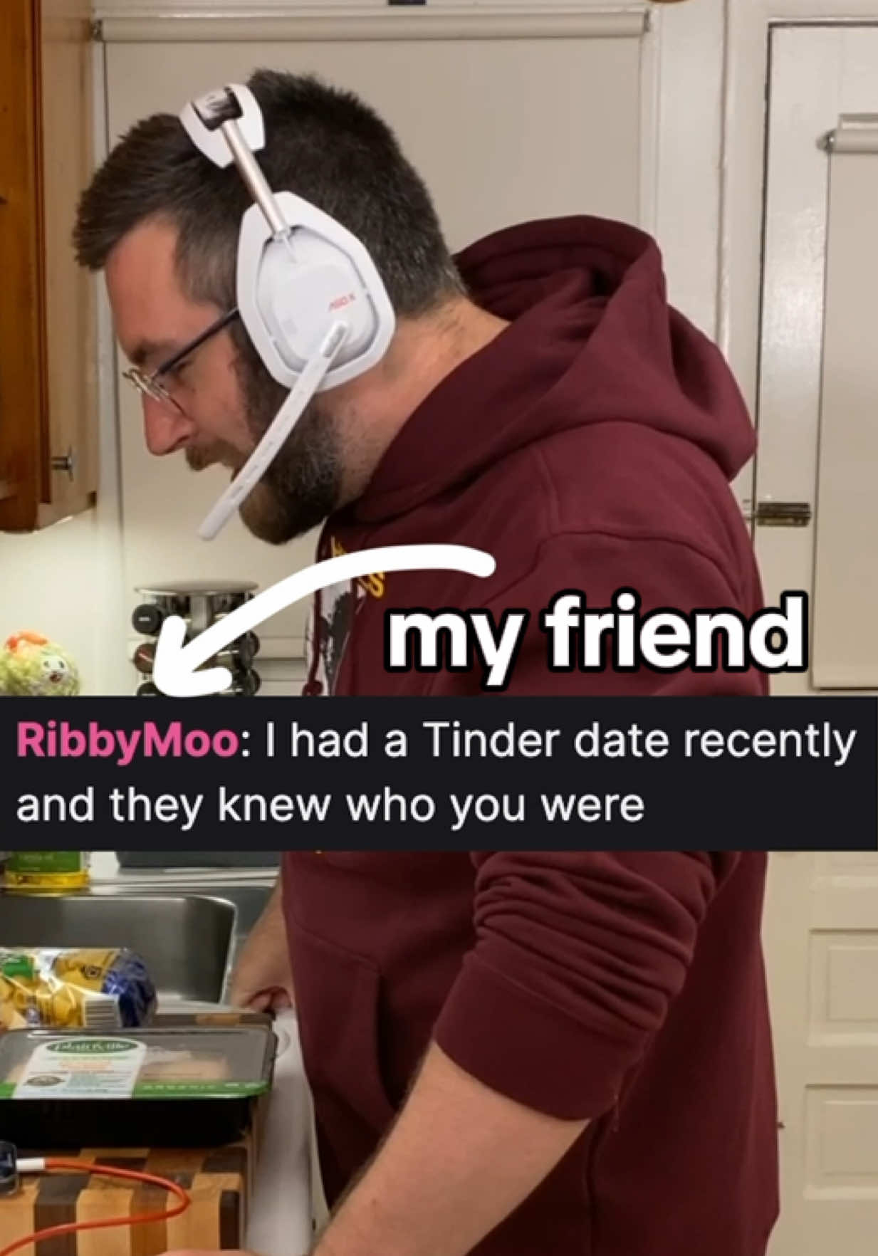 THEIR TINDER DATE KNEW ME?! 😭🤣 #barleytheburr #furry #twitch #funny #twitchclips 