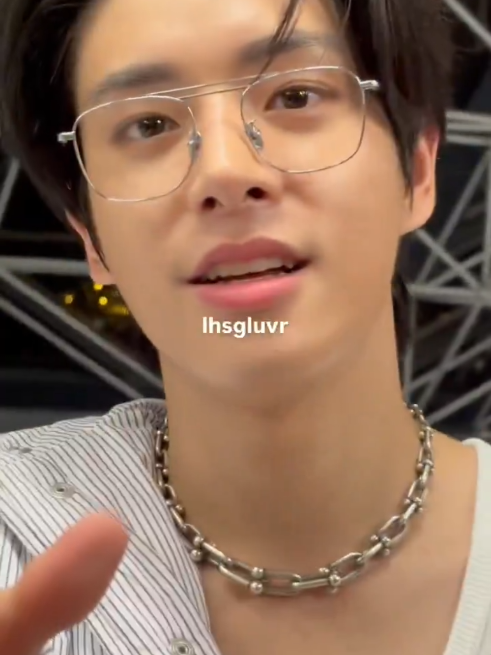 jake said eu te amo which means i love in portuguese and he also said he loves rolando #enhypen #enhypenjake #jake #simjake #simjaeyun 