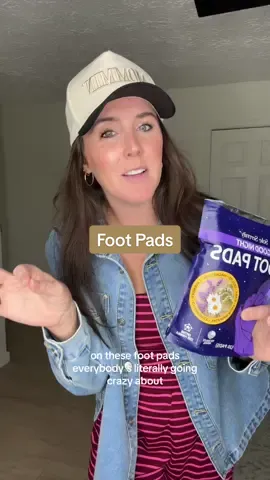 The detox foot pads everyone is going crazy for #detox #footpads #sleepbetter #helpsleep #toxinfreeliving 