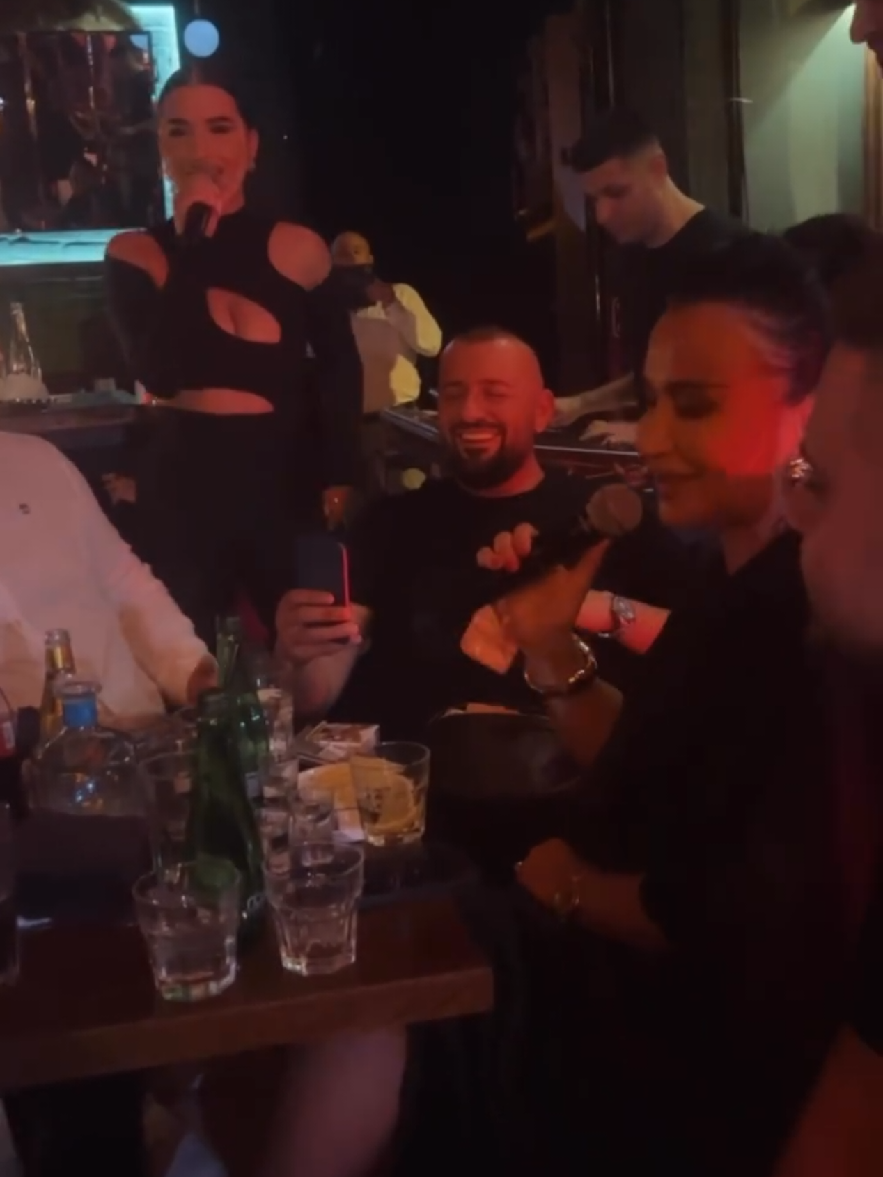Andreana Cekic I Zorana Micanovic Ne racunaj na mene #zoranamicanovic #andreanacekic #uzivo #muzika #balkanmusic 