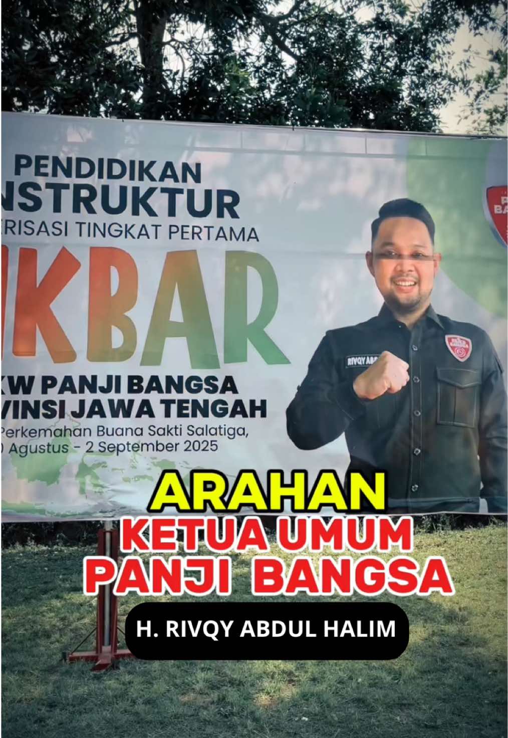 Ketua Umum Dewan Komando Pusat #panjibangsa selaku Komandan Nasional memberikan arahan khusus kepada peserta PENDIDIKAN INSTRUKTUR - PANJI BANGSA JATENG #panjibangsajateng #dkwpanjibangsajateng #dpwpkbjateng #gusrivky  @DPP PKB @Gus Rivqy Official @DKW Panji Bangsa Jateng 