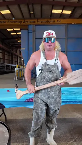 Come along as we throw down this 500 man jambalaya! Shout out to all the blue collar workers out there! #jambalaya #cajun #cajunjokes #cajunflavors #southernfood 