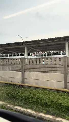 Sampai di stasiun yogyakarta #jogja #keretaapiindonesia #fyp 