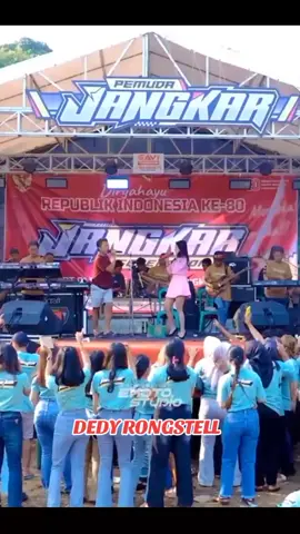 lomba goyang Agustusan😂@dhanydeotters__ @kurniarpi #ojing #ojingjepara #orkespati #orkesjepara #ojingfunjepara 