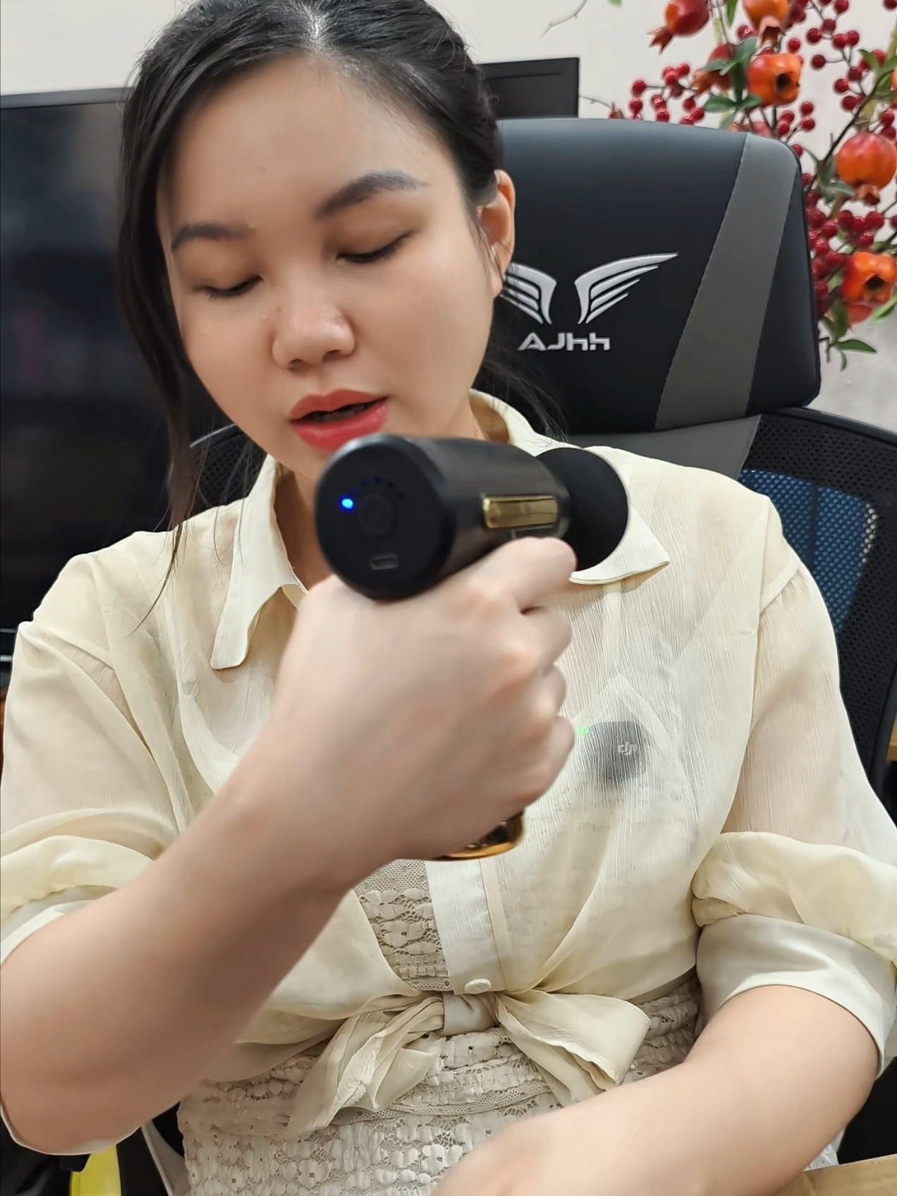 (Loại 1 Pin 1200) Máy Massage cầm tay 4 đầu 6 cấp công nghệ AI cảm biến lực nhấn #maymassage #maymassagecamtay #congngheai #chamsocsuckhoe #gocvanphongcuatien 