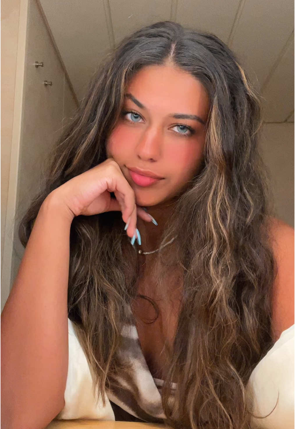 just needed an excuse to post my outfit #fyp #carnivalcruise 