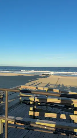 Local summer dinners 🤍 #jerseyshorerestaurants #beachsidedining #monmouthcountyeats #seafoodrestaurants #localsummernj 