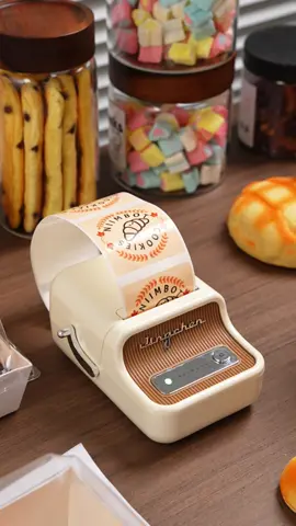 This is a exquisite and discounted label printer can help make food labels without any ink#labelmaker #LabelingSolutions #HomeLabelMaker #foodlabels #niimbot ##NameStickers #HomeLabelMaker 
